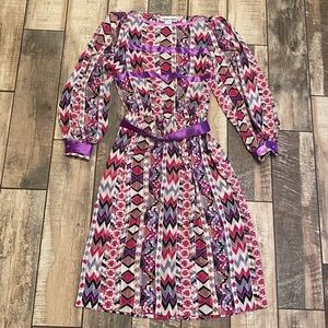Vintage Connections Purple Geometric Print Long Sleeve Midi Dress